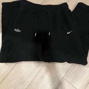 Nike Women’s Black Sherpa Joggers